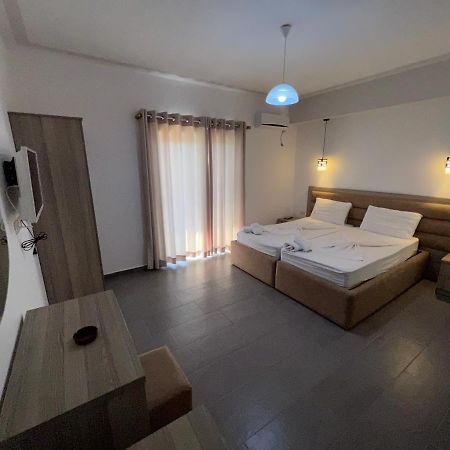 Hotel Irini Sarandë 外观 照片