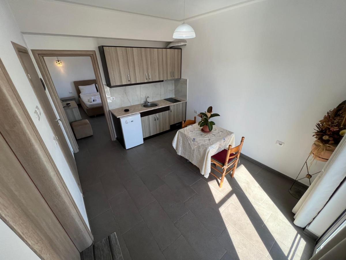 Hotel Irini Sarandë 外观 照片