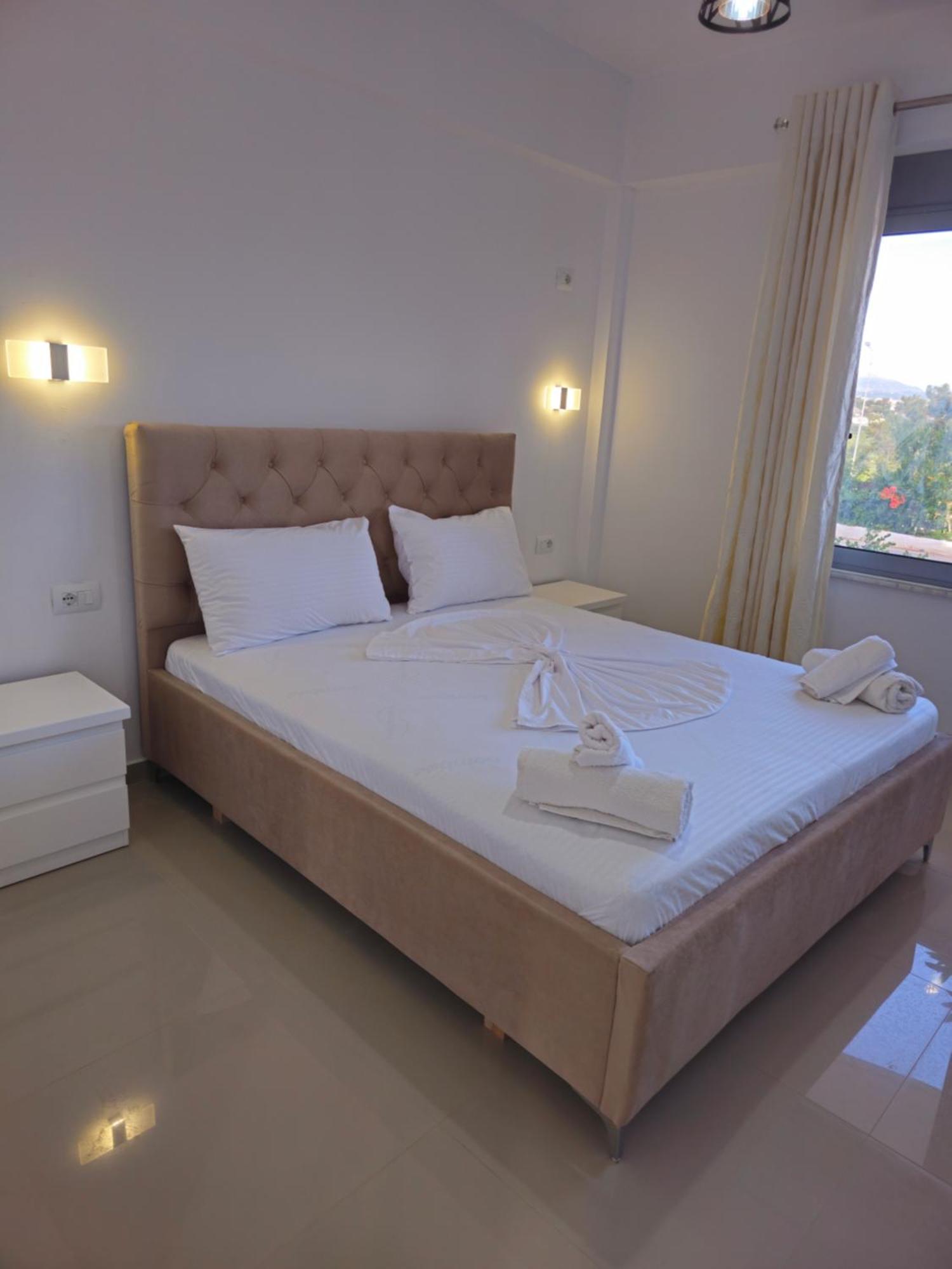 Hotel Irini Sarandë 外观 照片