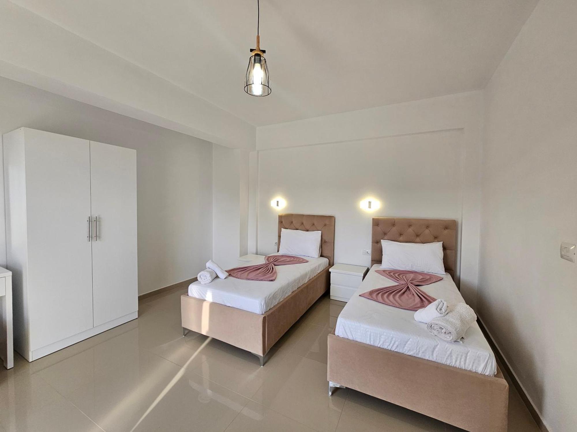 Hotel Irini Sarandë 外观 照片