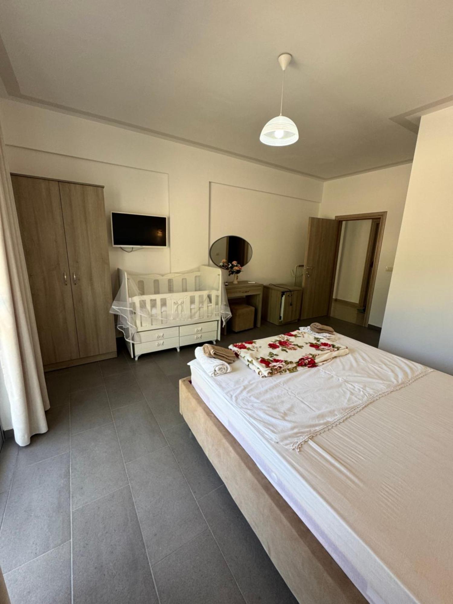 Hotel Irini Sarandë 外观 照片