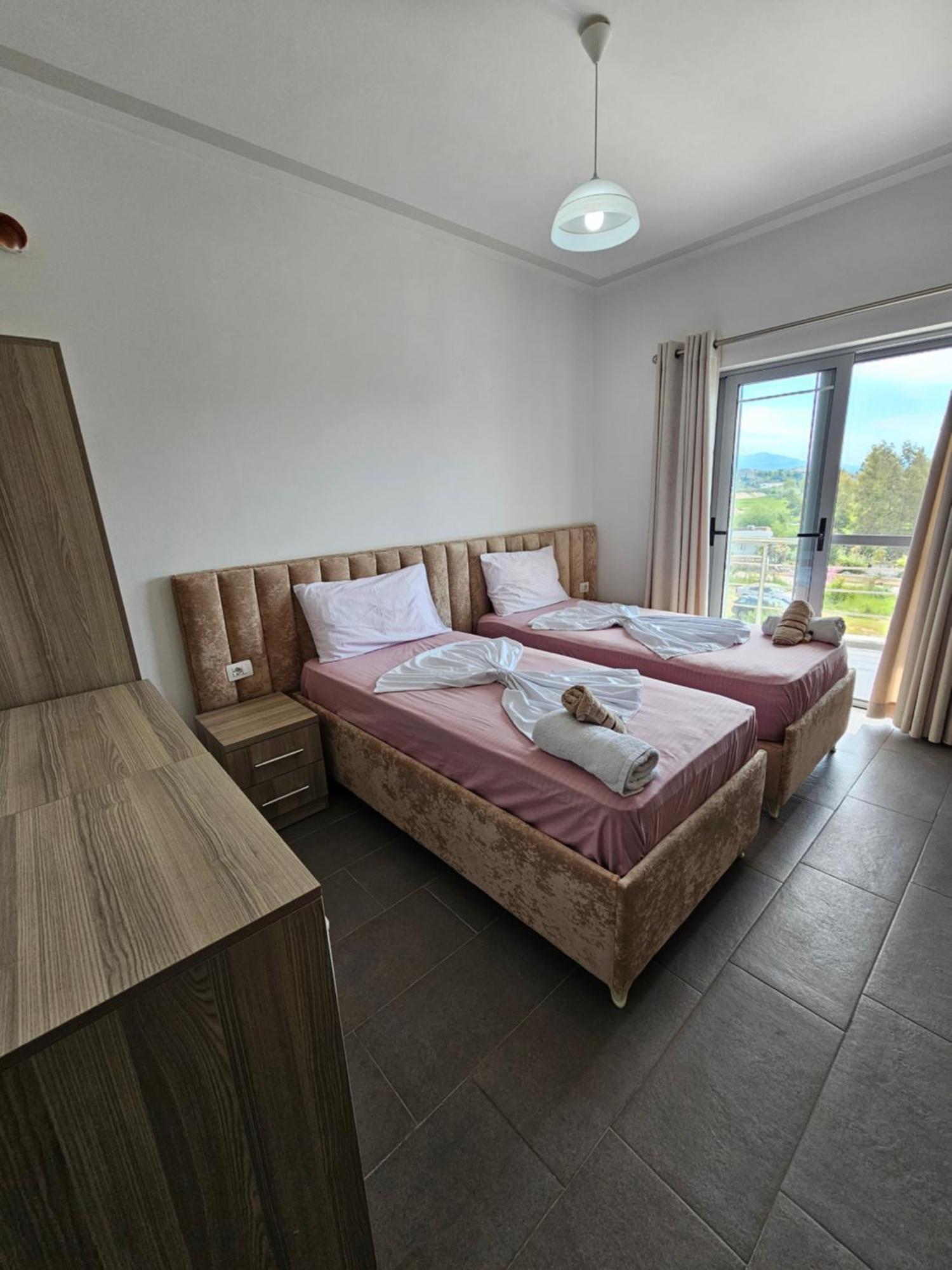 Hotel Irini Sarandë 外观 照片