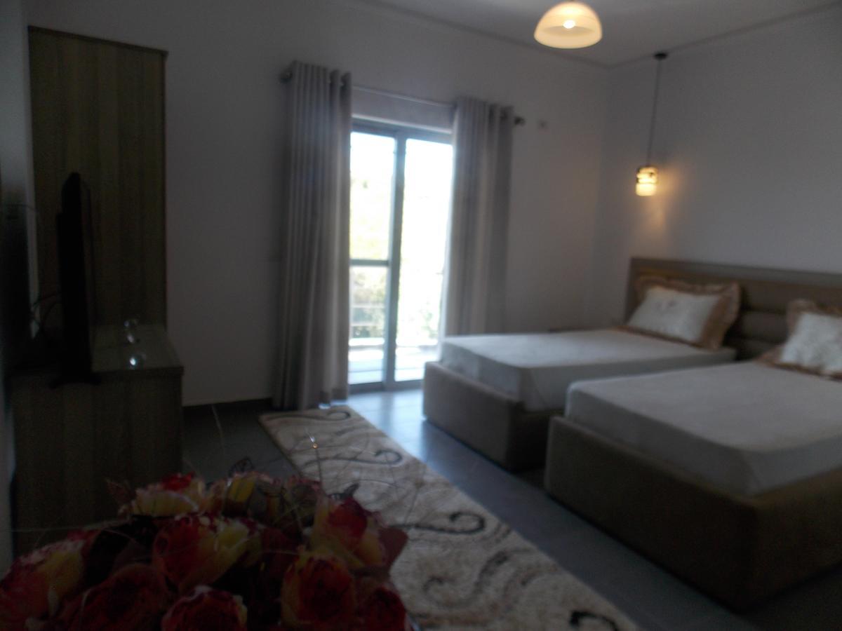 Hotel Irini Sarandë 外观 照片